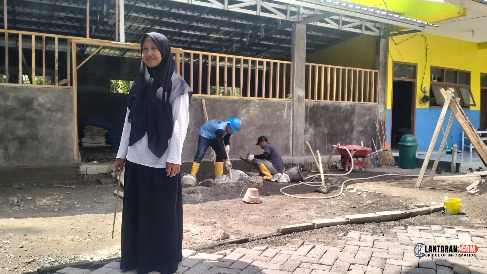 $rows[judul]